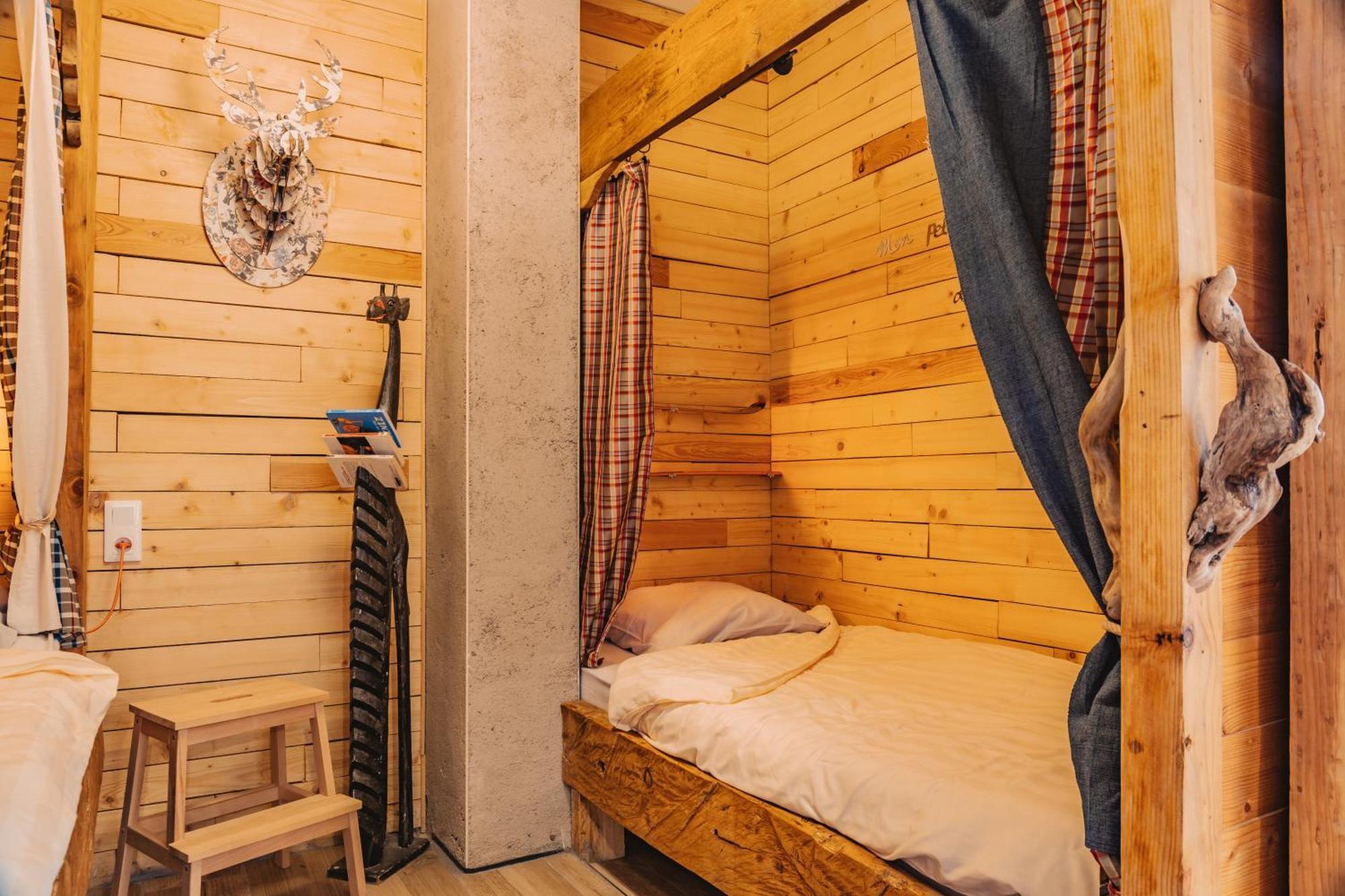 Gites La Boletiere Saint-Etienne-du-Valdonnez Экстерьер фото